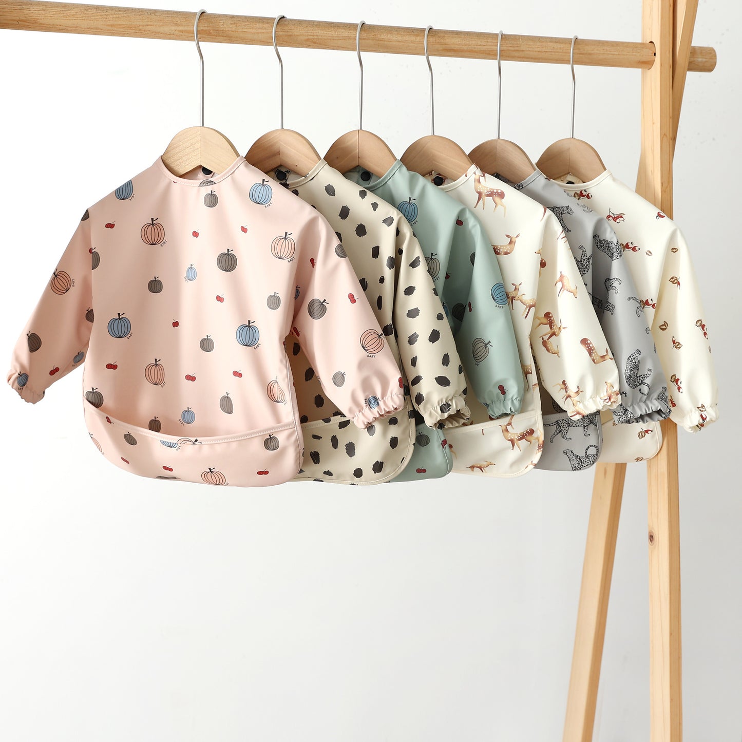 π§Έ Kids' Bib Reverse Dressing β Playproof Protection with Style π¨